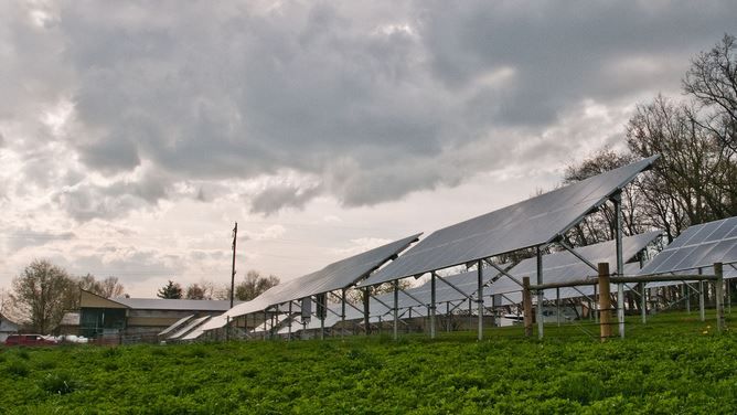 solar power cloudy day
